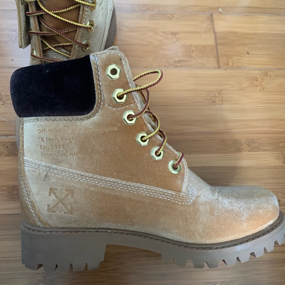 Off-White Timberland Velvet Boots in wheat color - Picture 7 of 8